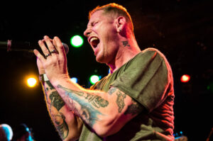 Read more about the article New live video of SLIPKNOT’s COREY TAYLOR performing in San Antonio during solo tour.