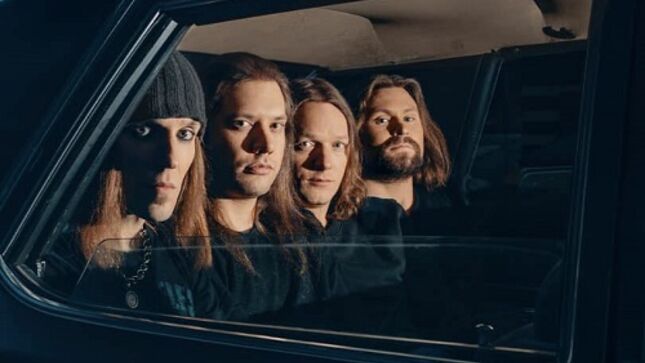 Read more about the article CHILDREN OF BODOM: «Strikes And Gutters, Ups And Downs» – Aναδρομική έκθεση φωτογραφίας!