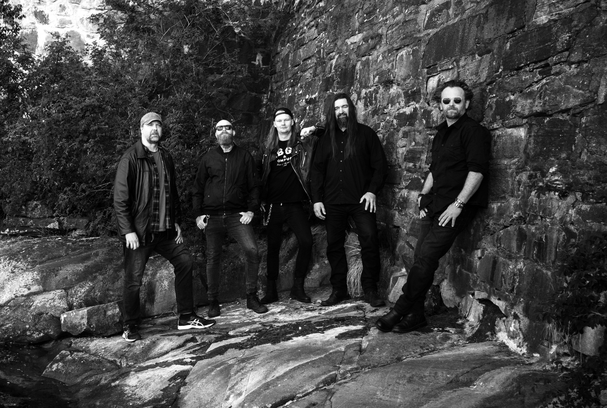 Read more about the article IN THE WOODS… release new single “Master Of None”.