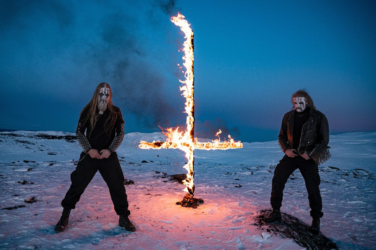 Read more about the article Οι Νορβηγοί Black Metallers TSJUDER ανακοίνωσαν το νέο τους άλμπουμ “Helvegr”.